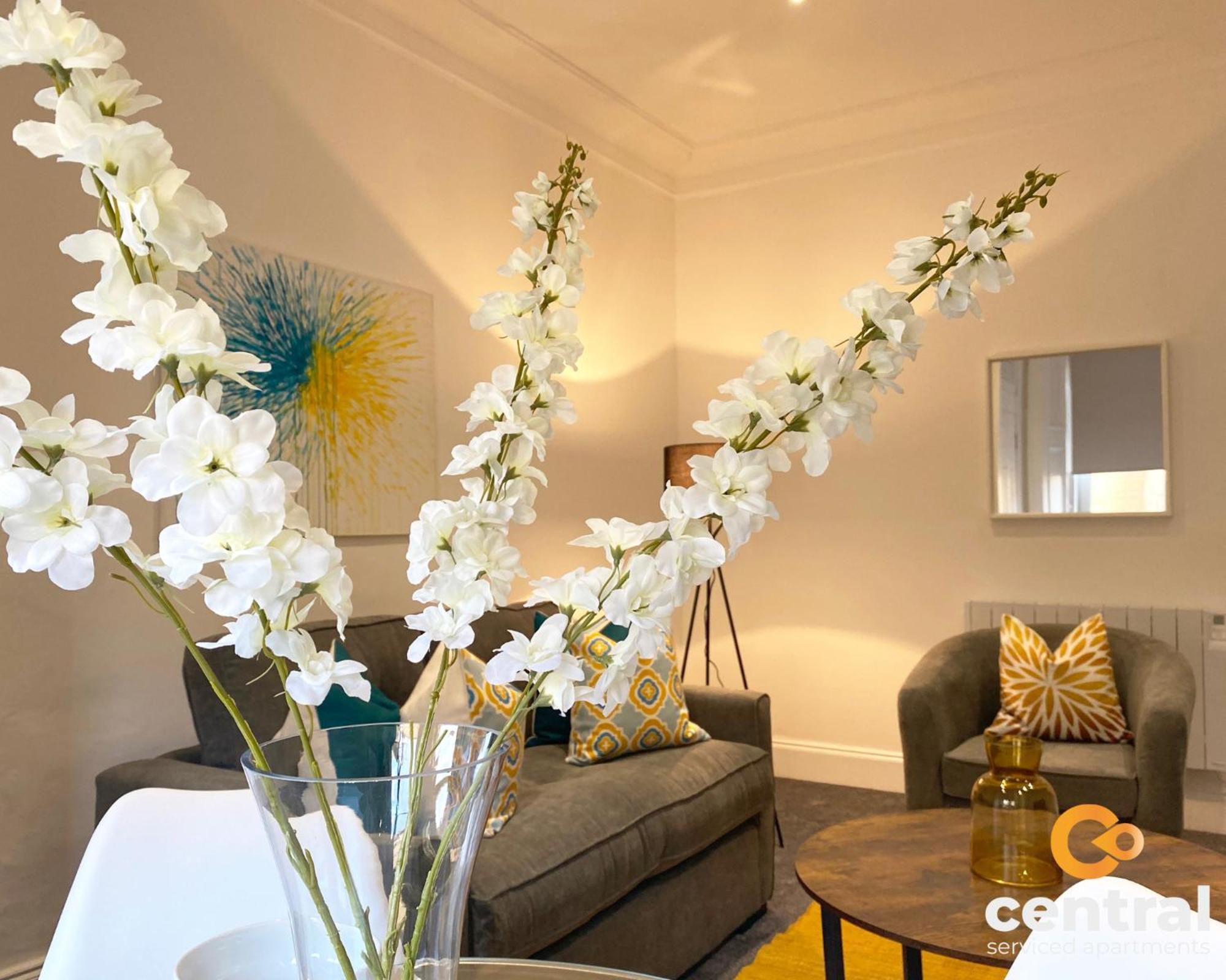 Central Serviced Apartments - Cosy 1 Bedroom - Modern - Close To Transport Links - Quiet Neighbourhood - Fast Wifi - Fully Equipped - Smart Tvs In All Rooms - Monthly Stays Welcome - Free Street Parking - Ideal Relocation To Dundee Accommodation Εξωτερικό φωτογραφία